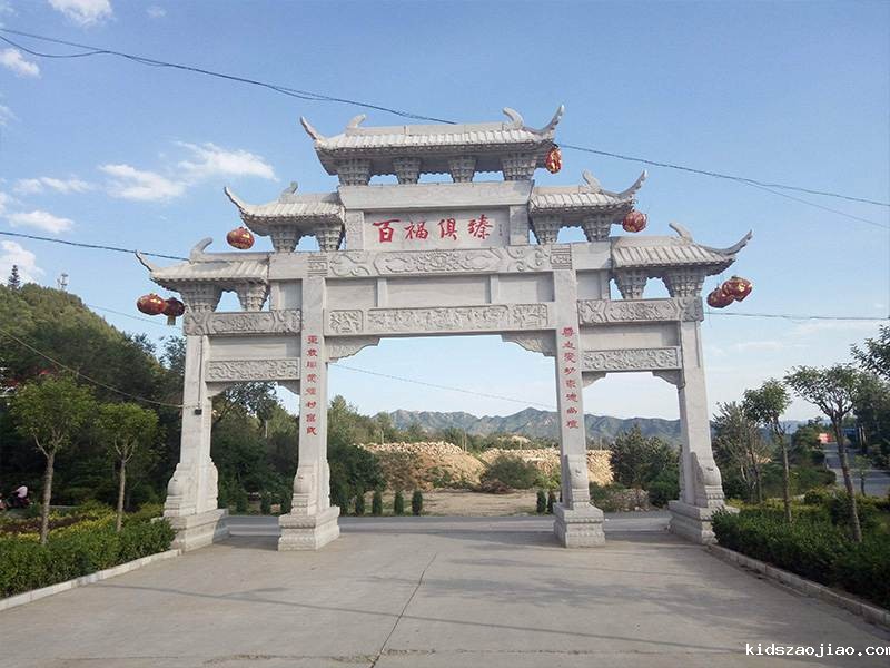 三门五楼石牌坊