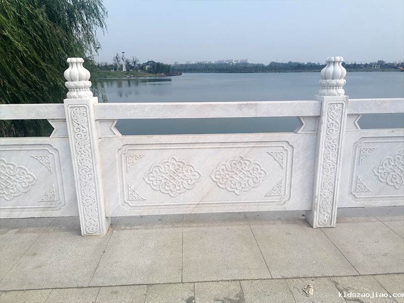 汉白玉石栏杆生产厂家