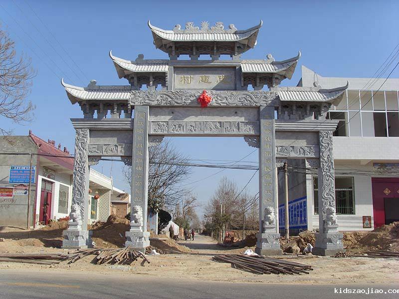 农村青石牌楼雕刻