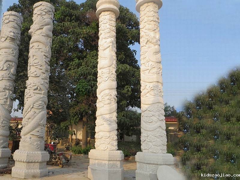 汉白玉石龙柱定制